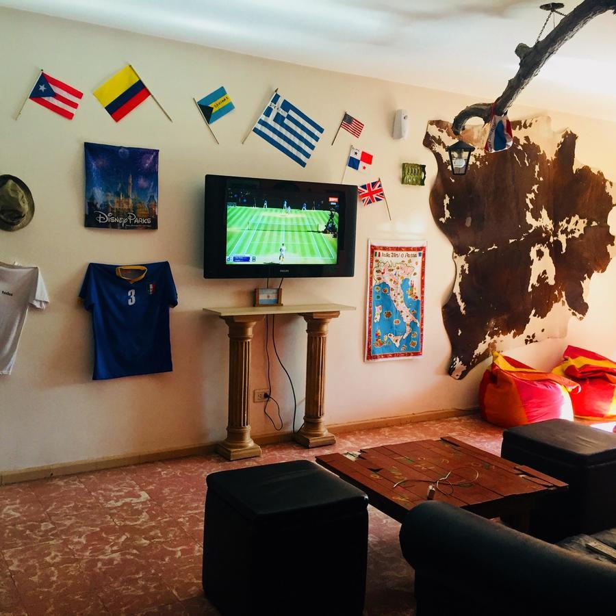 Hostel Otro Mundo Capdevila Eksteriør billede